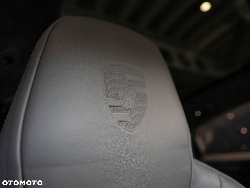 Porsche Cayenne - 38