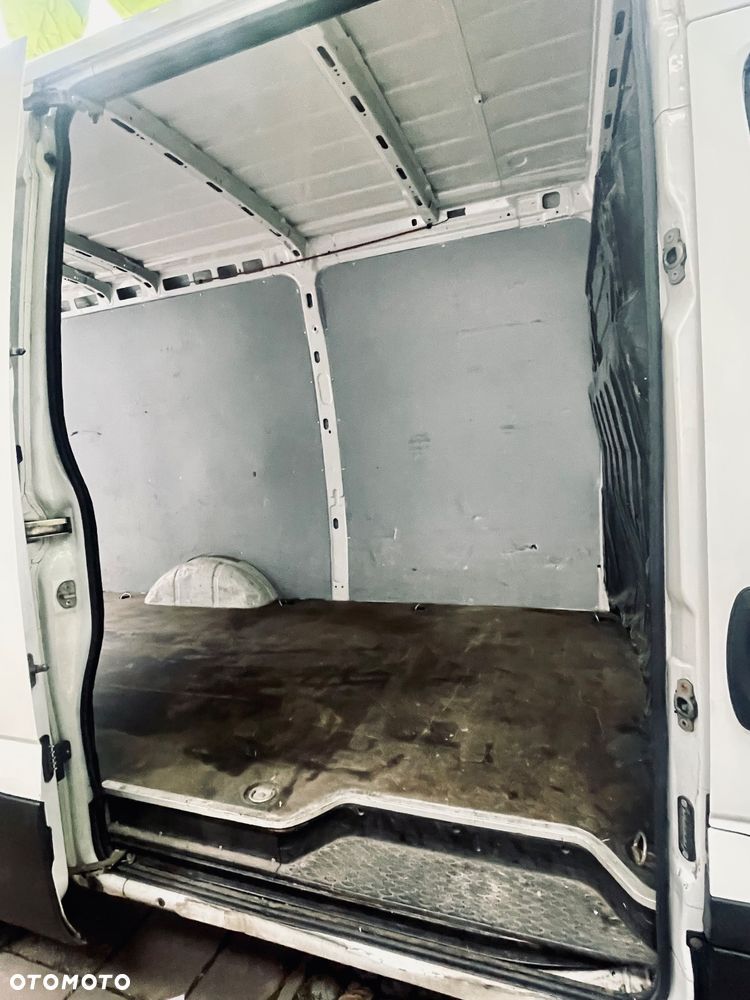 Iveco DAILY 35S14 L2H2 - 18