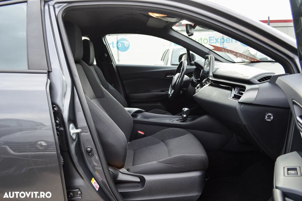 Toyota C-HR Hybrid Business-Edition - 21