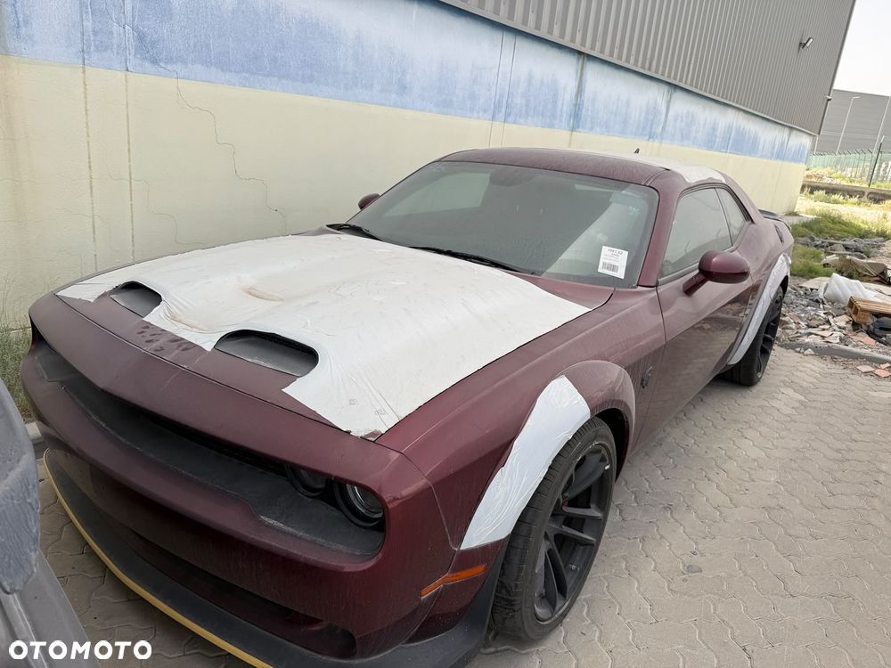 Dodge Challenger - 4