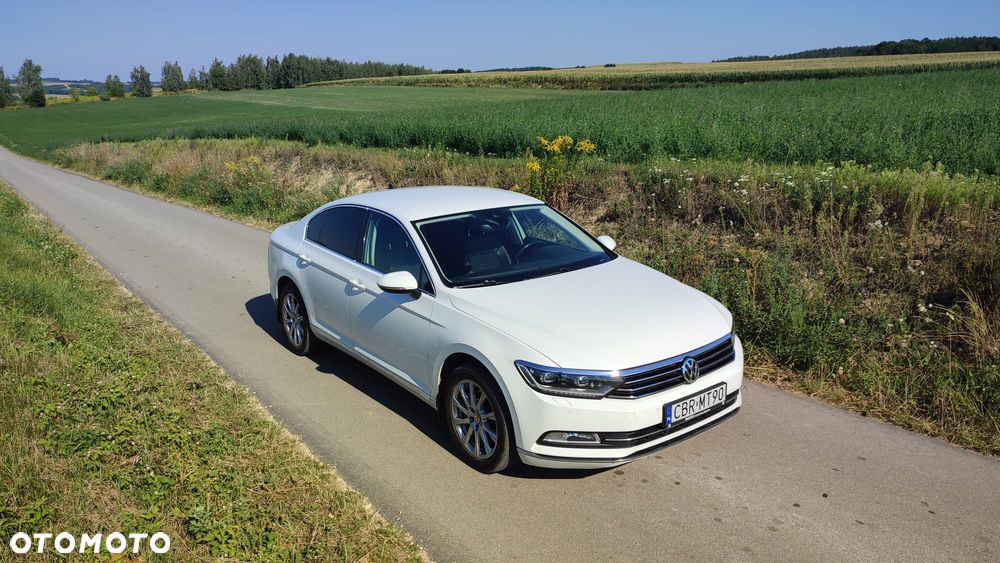 Volkswagen Passat 1.8 TSI BMT Highline - 33