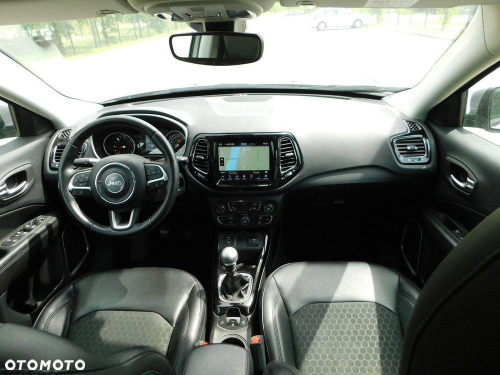 Jeep Compass - 8
