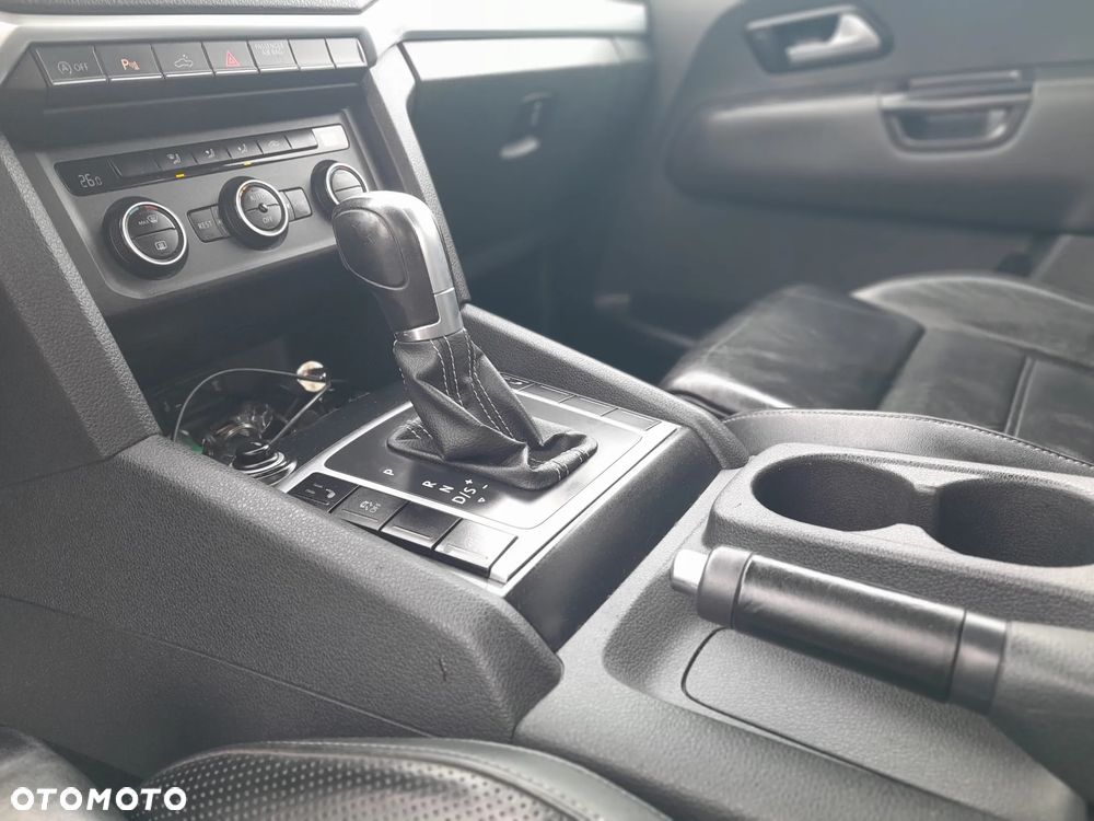 Volkswagen Amarok 3.0 V6 TDi 4MOTION Aventura - 16
