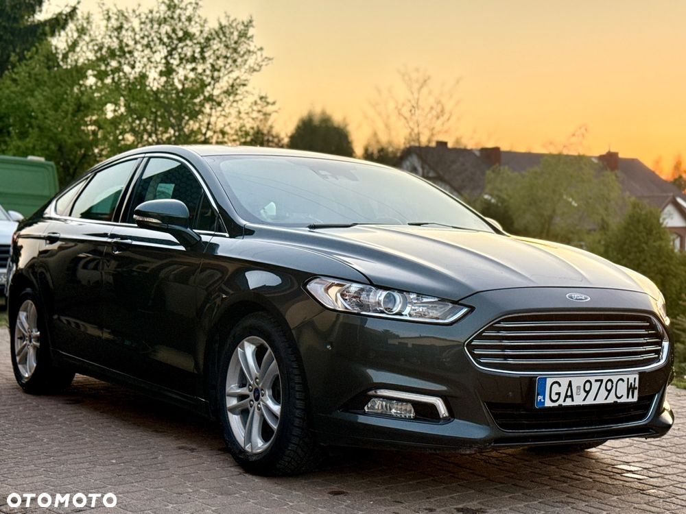 Ford Mondeo 2.0 EcoBoost Titanium - 1