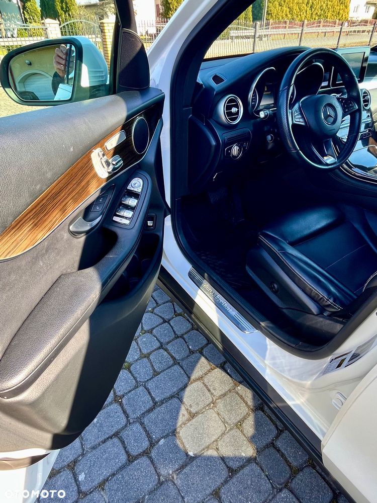 Mercedes-Benz GLC 300 4Matic 9G-TRONIC - 31