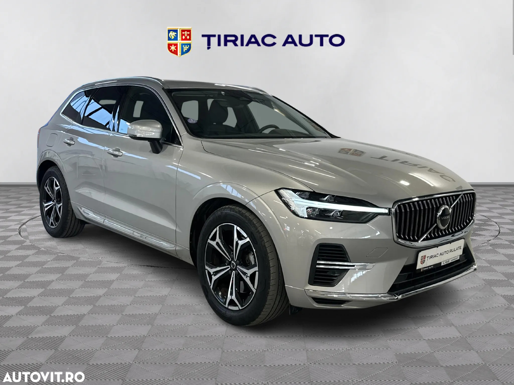 Volvo XC 60 T6 AWD Recharge Geartronic Inscription - 7