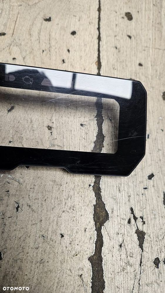 Obudowa licznika szkło Honda CB125 R - 3