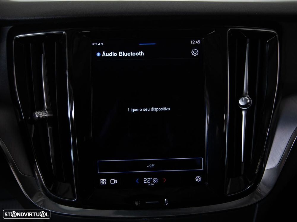 Volvo V60 2.0 T6 AWD TE Essential - 19