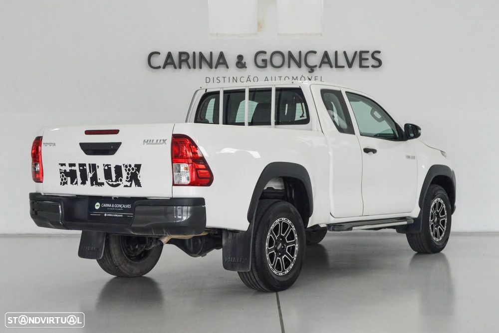 Toyota Hilux 2.4 D-4D 4X2 Cabine Extra 3L - 12