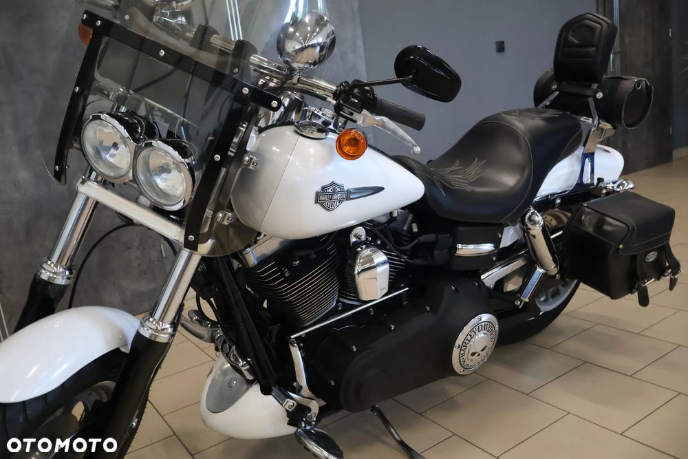 Harley-Davidson Dyna Fat Bob - 25