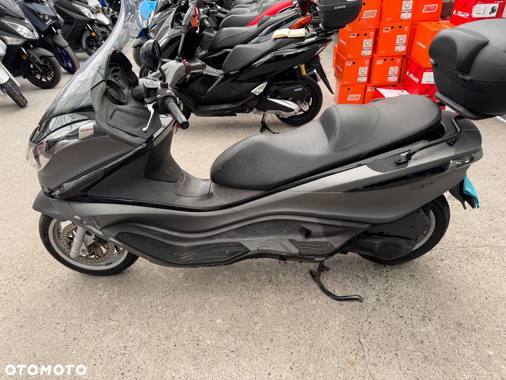 Piaggio X10 - 4