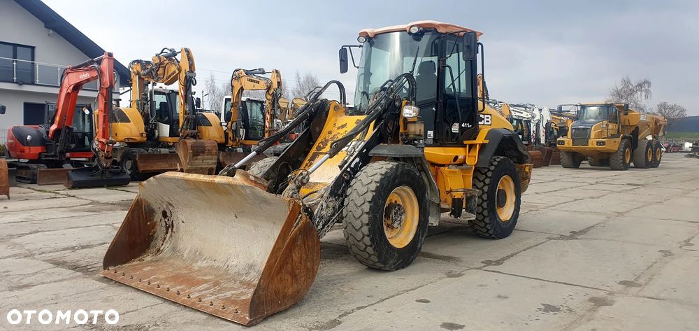 JCB 411 T4 - 1