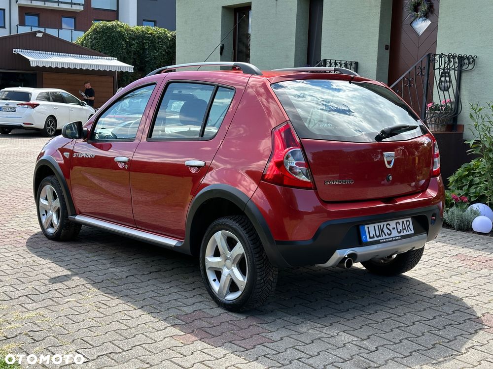 Dacia Sandero Stepway 1.6 - 5