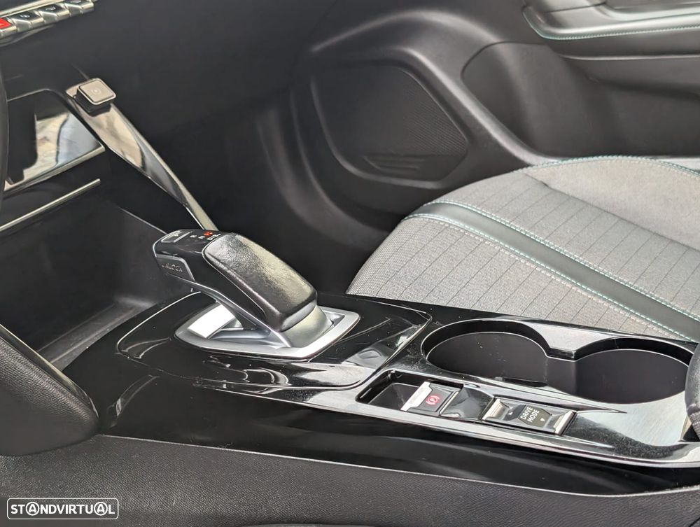 Peugeot e-2008 50 kWh Allure Pack - 13