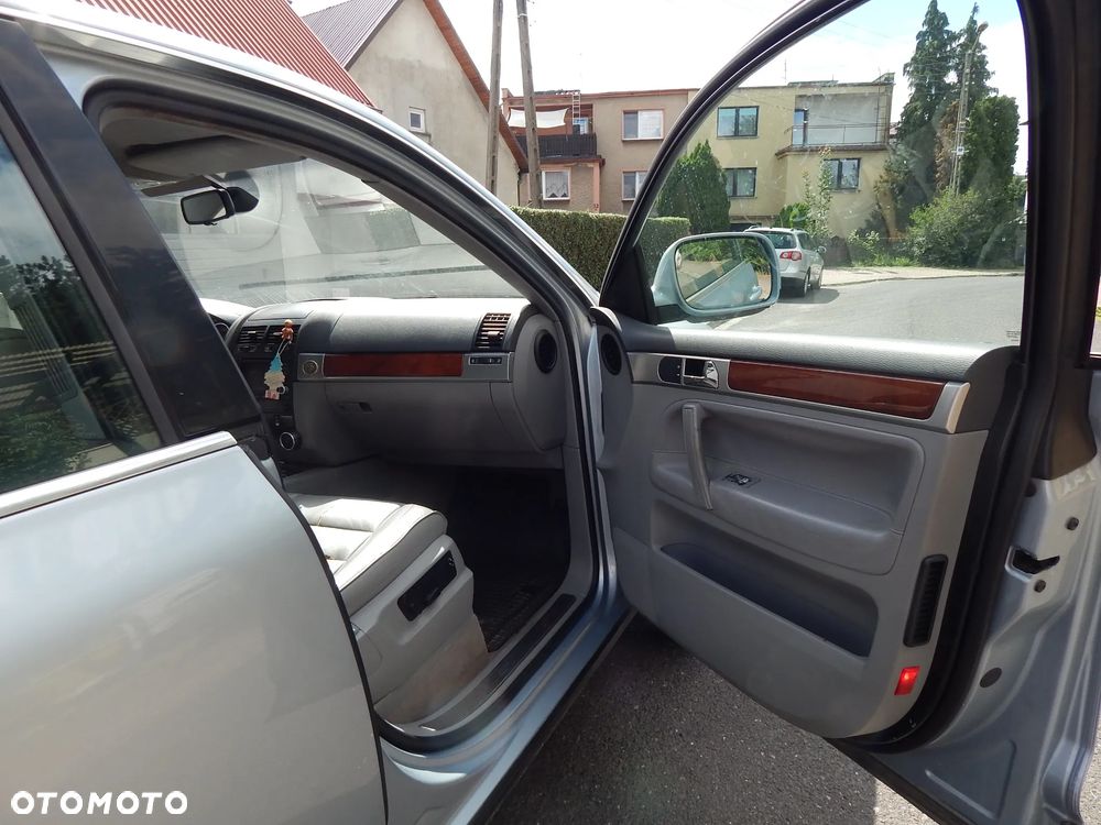 Volkswagen Touareg - 11