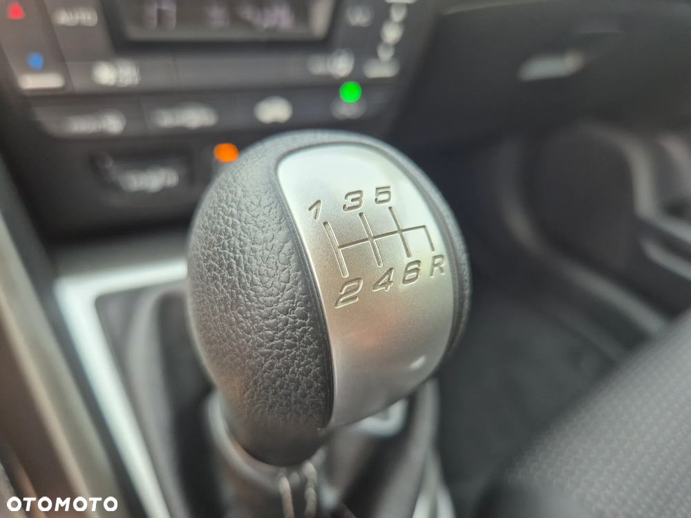 Honda Civic 1.4 i-VTEC Comfort - 22