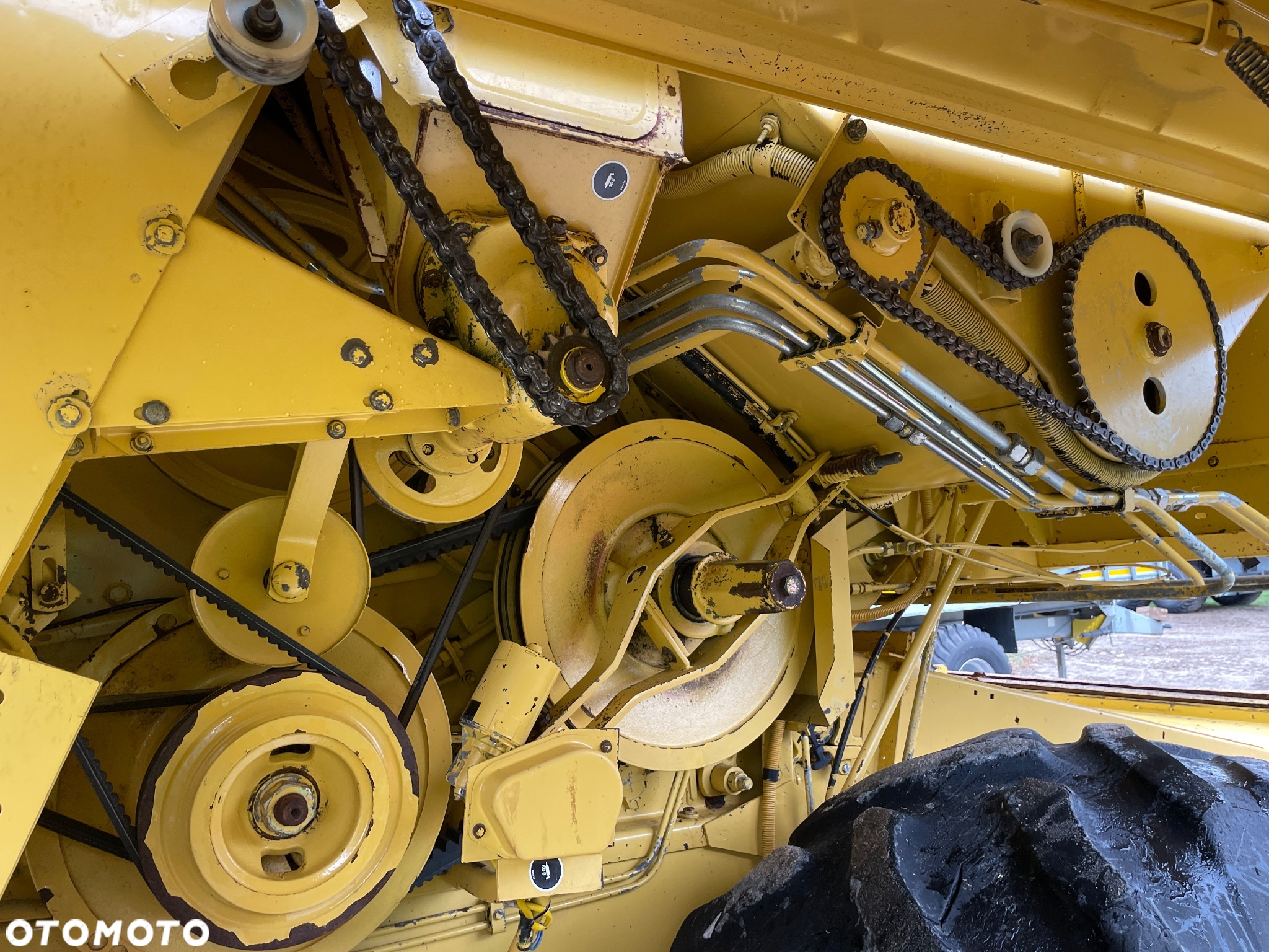 New Holland TX 32 - 9