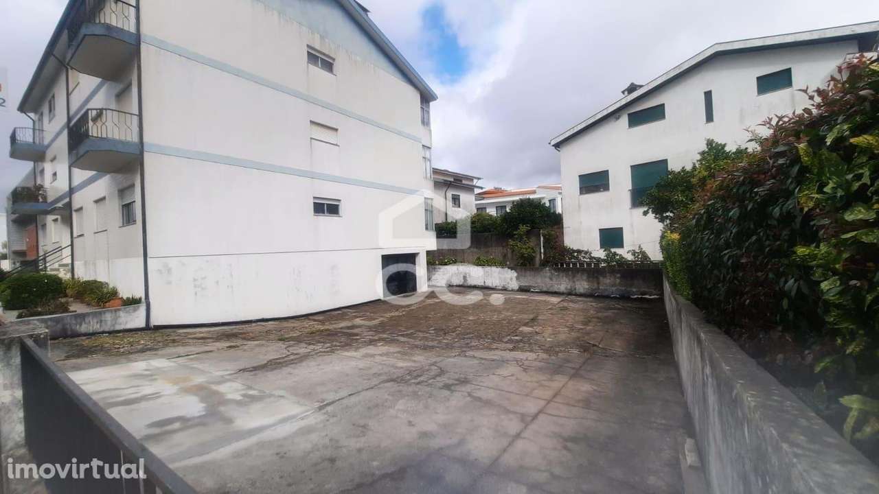 Apartamento T3 Luminoso em Rio Tinto – Excelente Exposição Solar e Loc - Grande imagem: 2/8