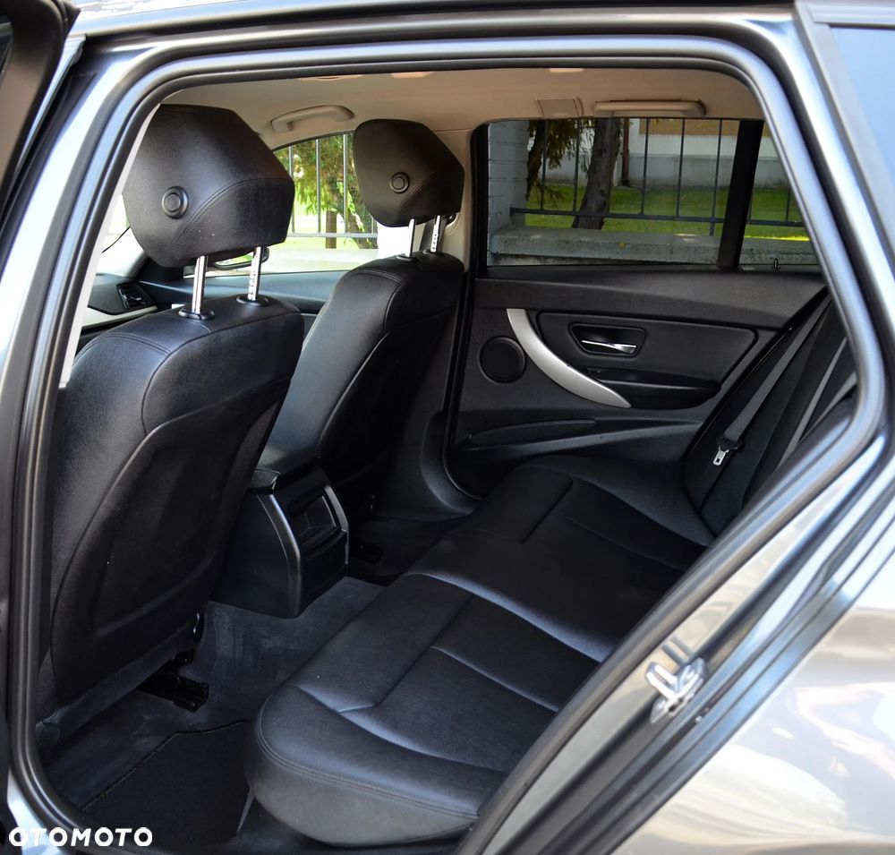 BMW Seria 3 318d DPF - 10