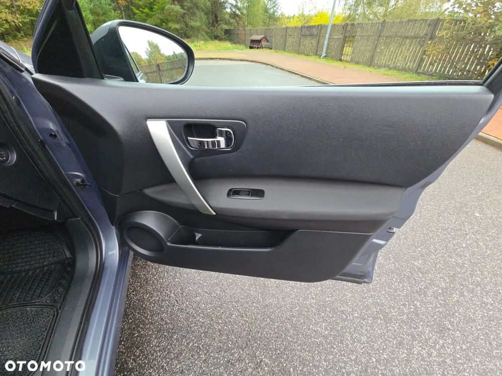 Nissan Qashqai+2 2.0 Tekna Premium - 23