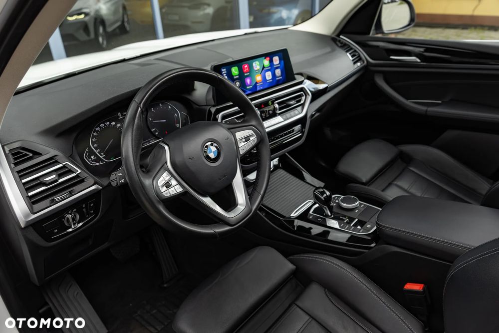BMW X3 sDrive18d sport - 18