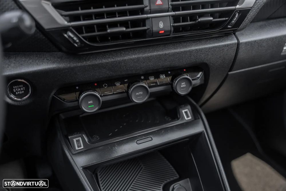 Citroën e-C4 X Shine - 19
