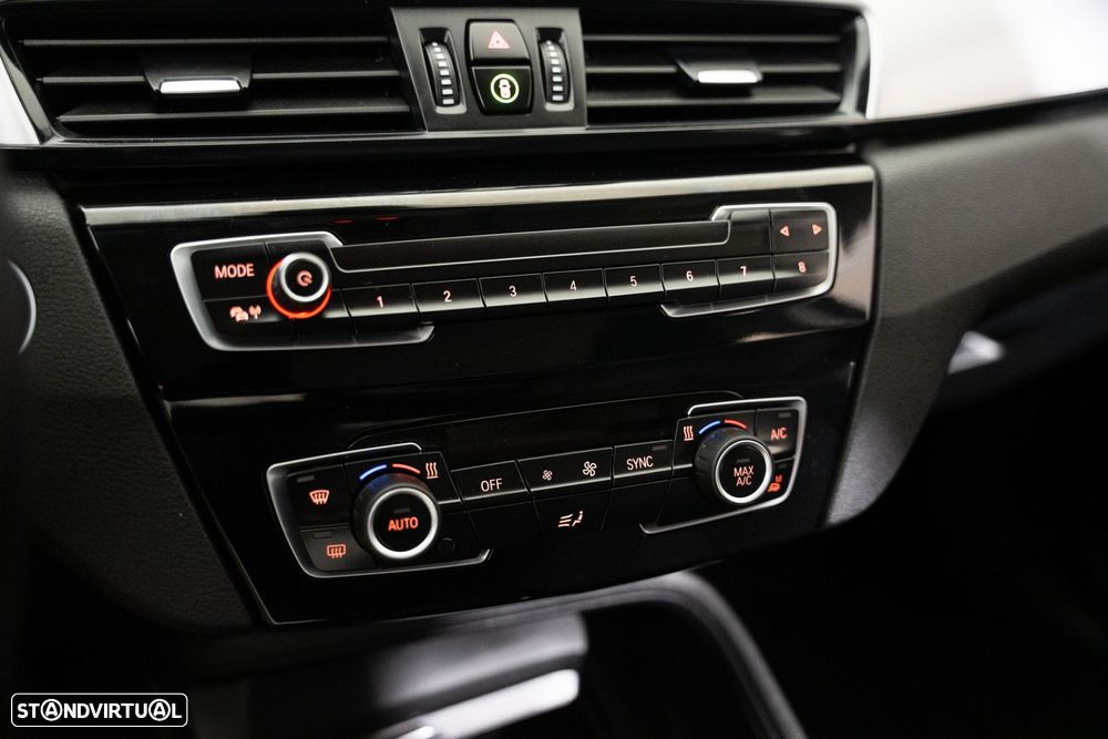 BMW X1 25 e xDrive Corporate Edition - 7