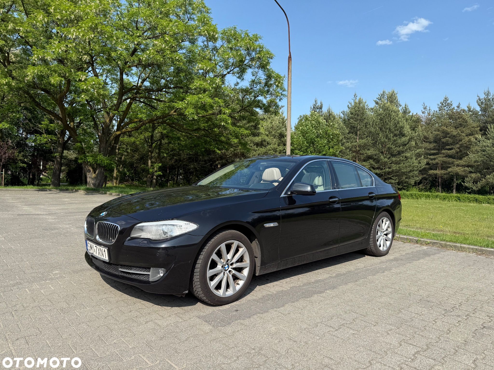 BMW Seria 5 528i xDrive - 1