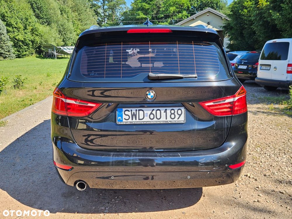 BMW Seria 2 218d Advantage sport - 11