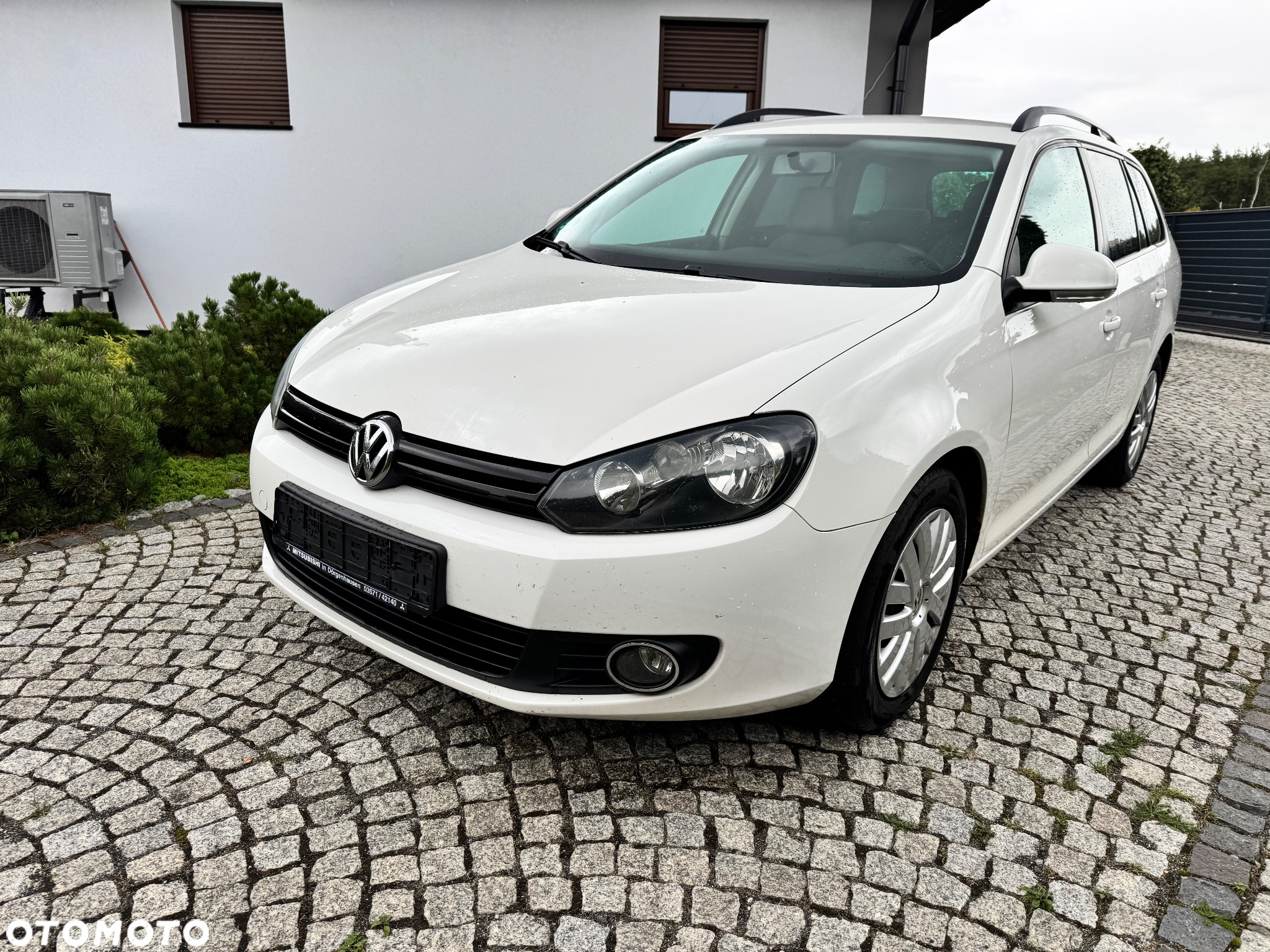 Volkswagen Golf - 2