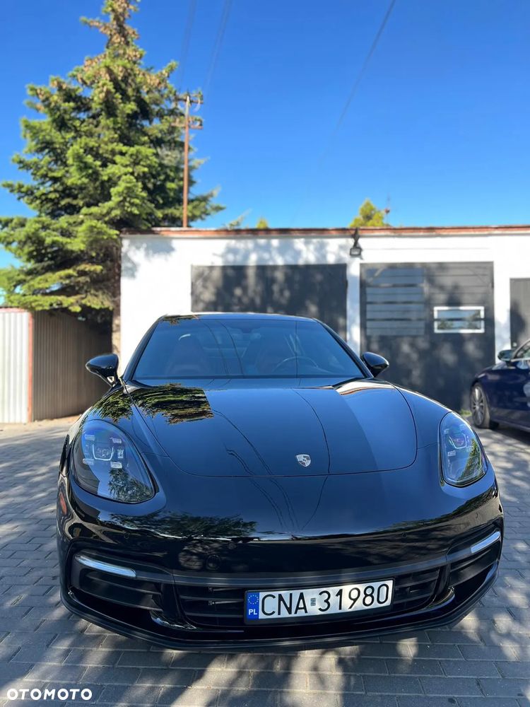Porsche Panamera 4 - 6