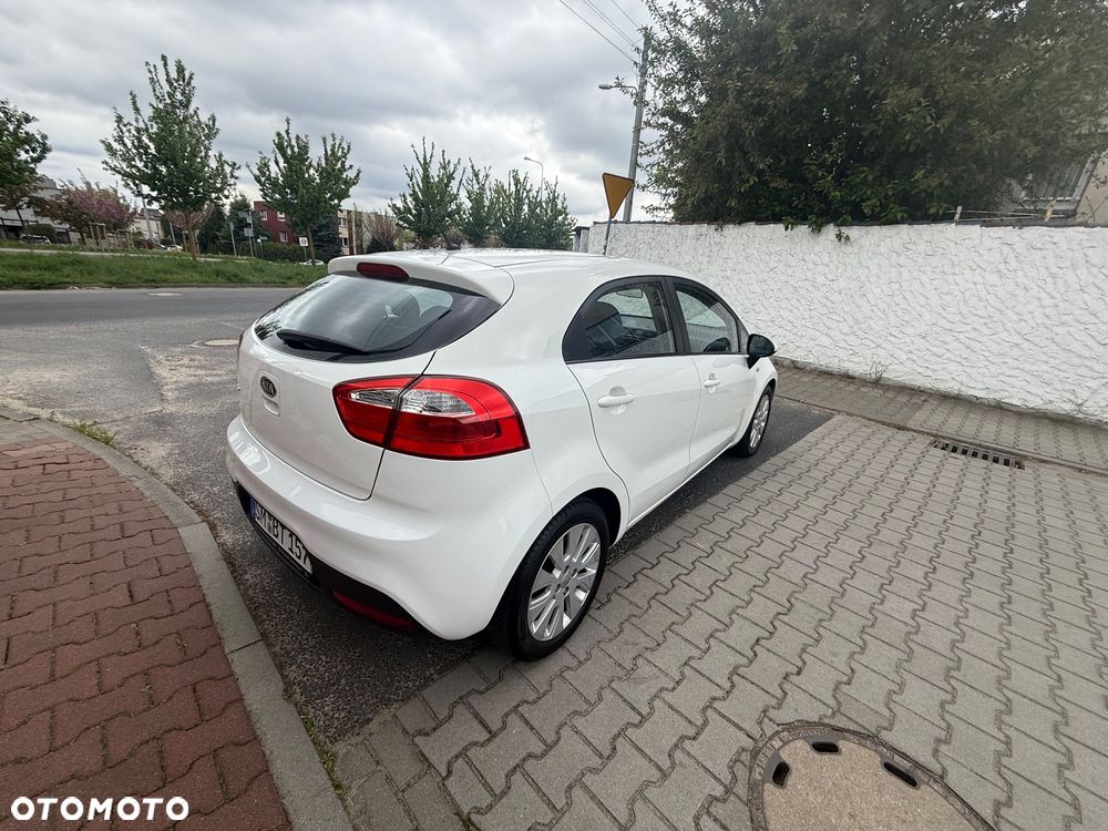 Kia Rio 1.2 Edition 7 - 21