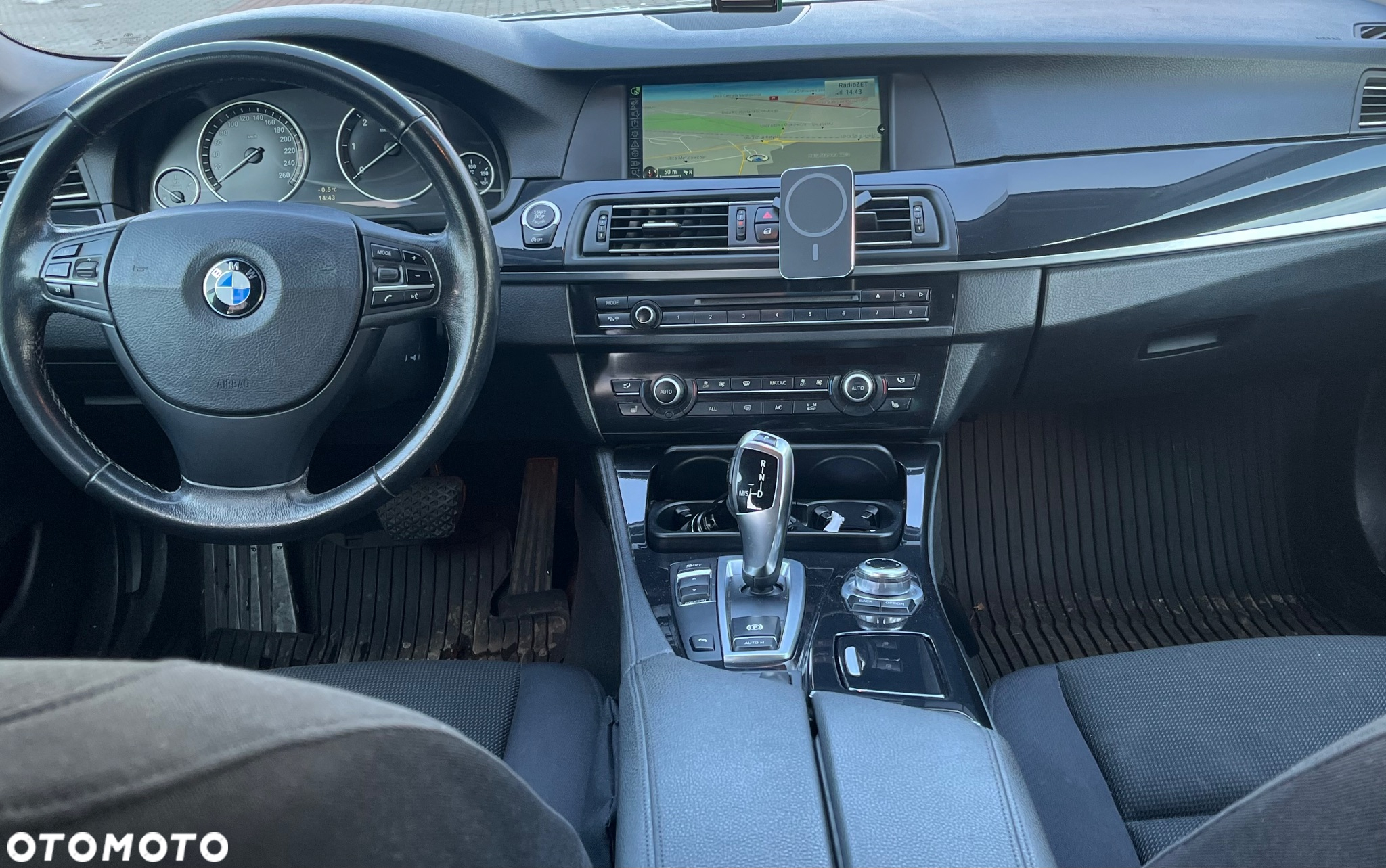 BMW Seria 5 520d Touring - 6
