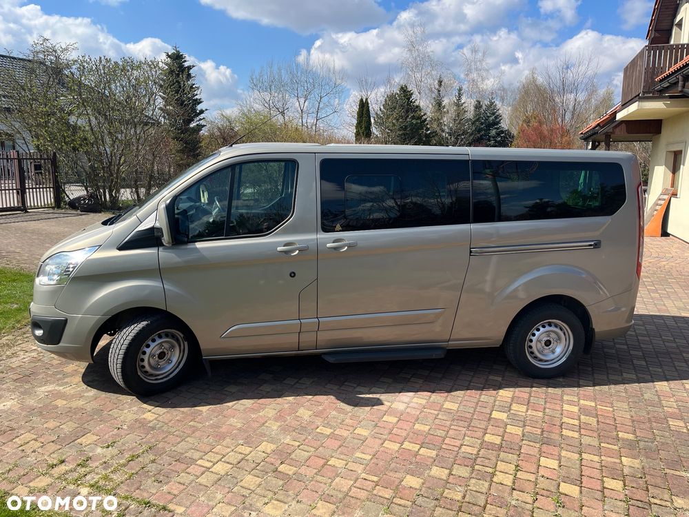 Ford Tourneo Custom - 4