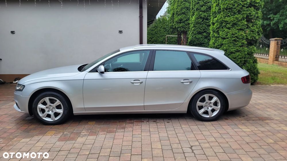 Audi A4 Avant - 4