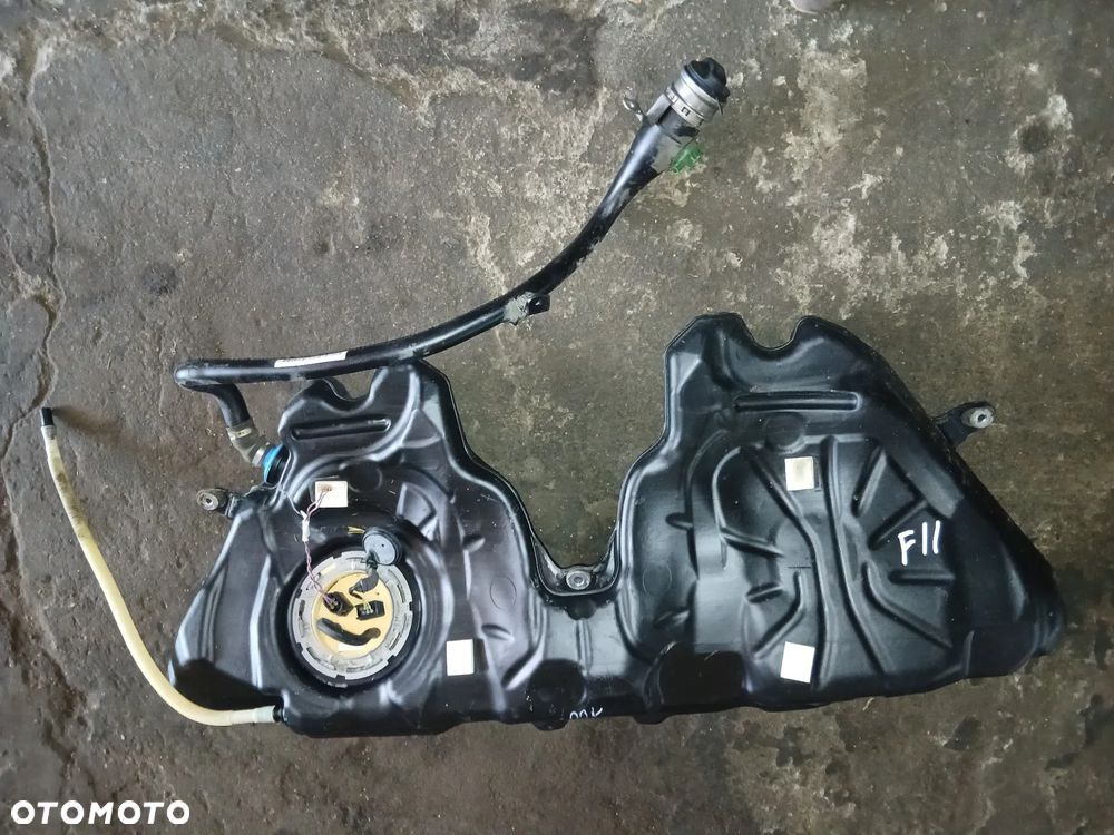 Zbiornik paliwa BMW F10 F11 GT5 F07 diesel