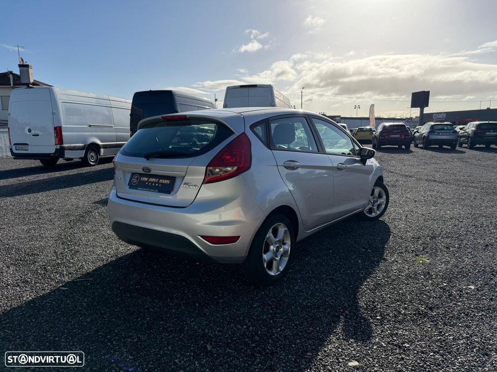 Ford Fiesta 1.4 TDCI Techno - 4