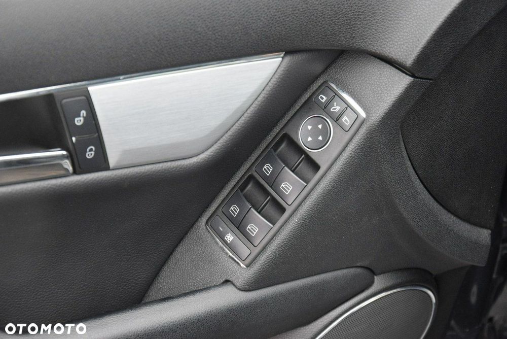 Mercedes-Benz Klasa C - 31