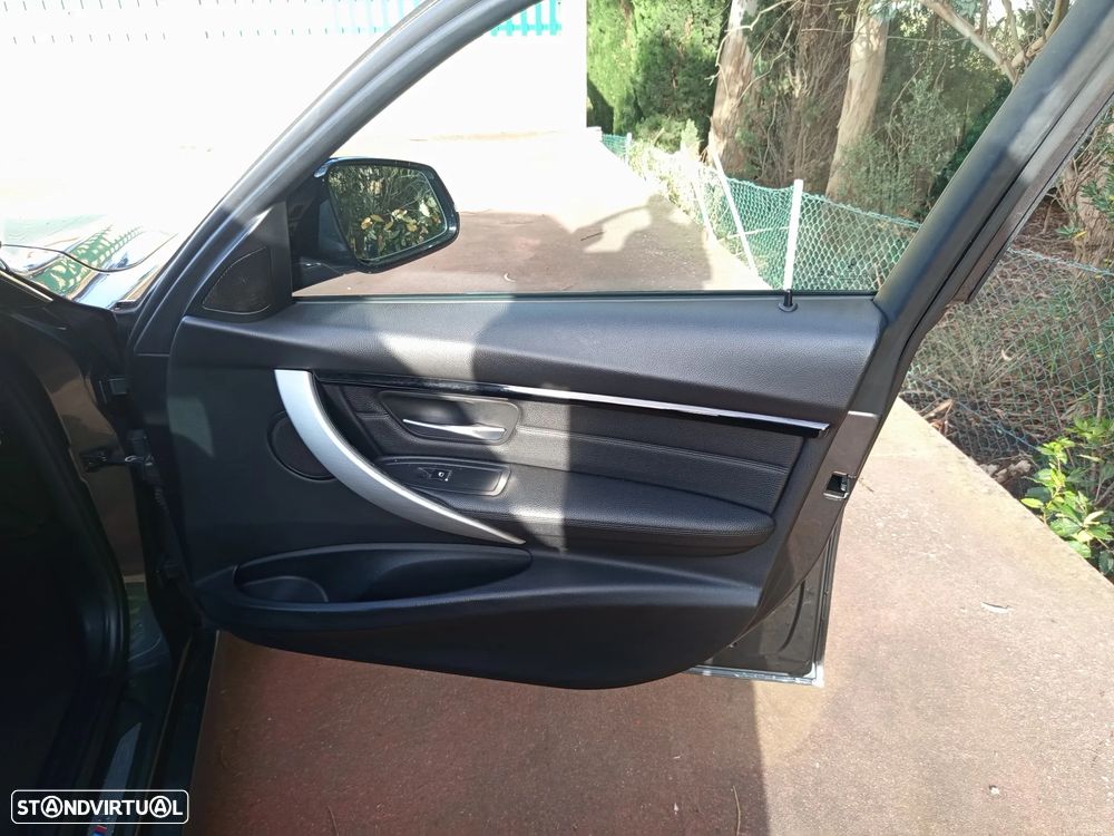 BMW 320 d Aut. M Sport - 35