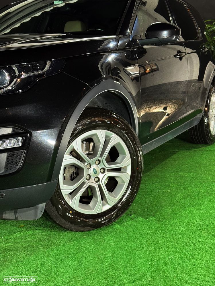 Land Rover Discovery Sport 2.0 eD4 HSE Luxury - 14