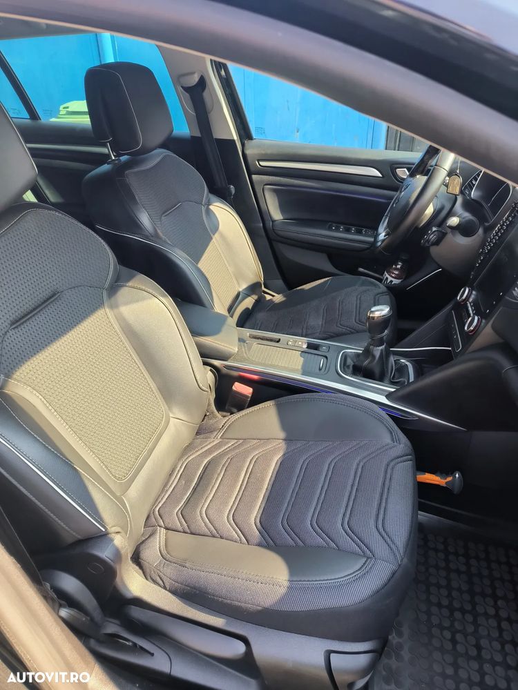 Renault Megane - 8