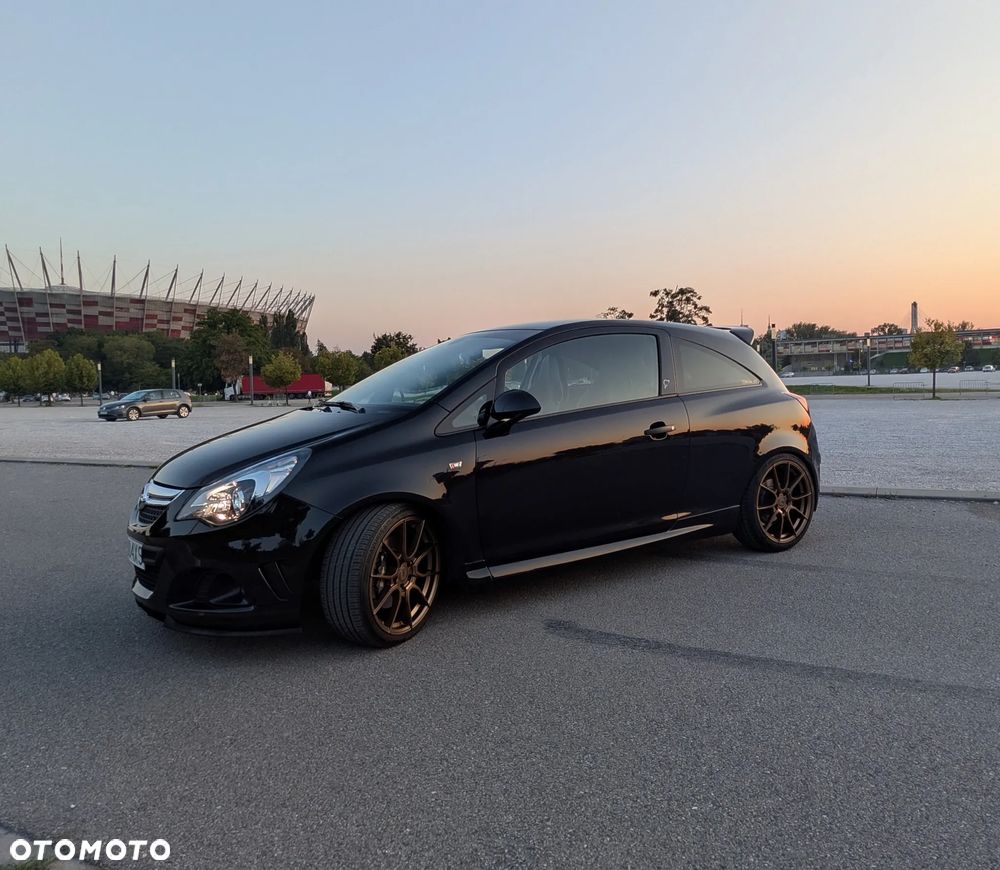 Opel Corsa 1.6 Turbo OPC Nürburgring Edition - 6