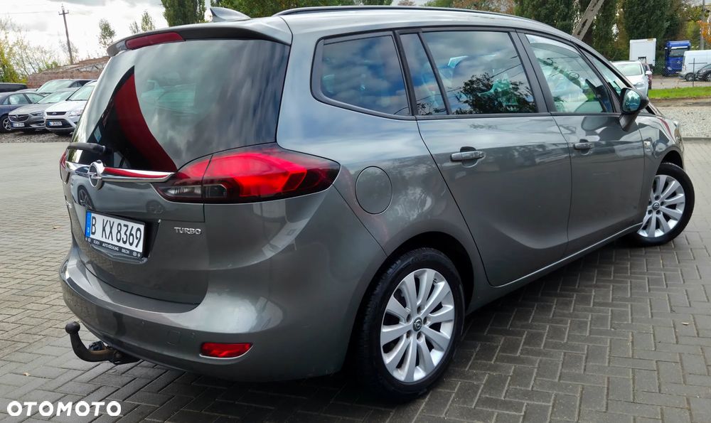 Opel Zafira 2016