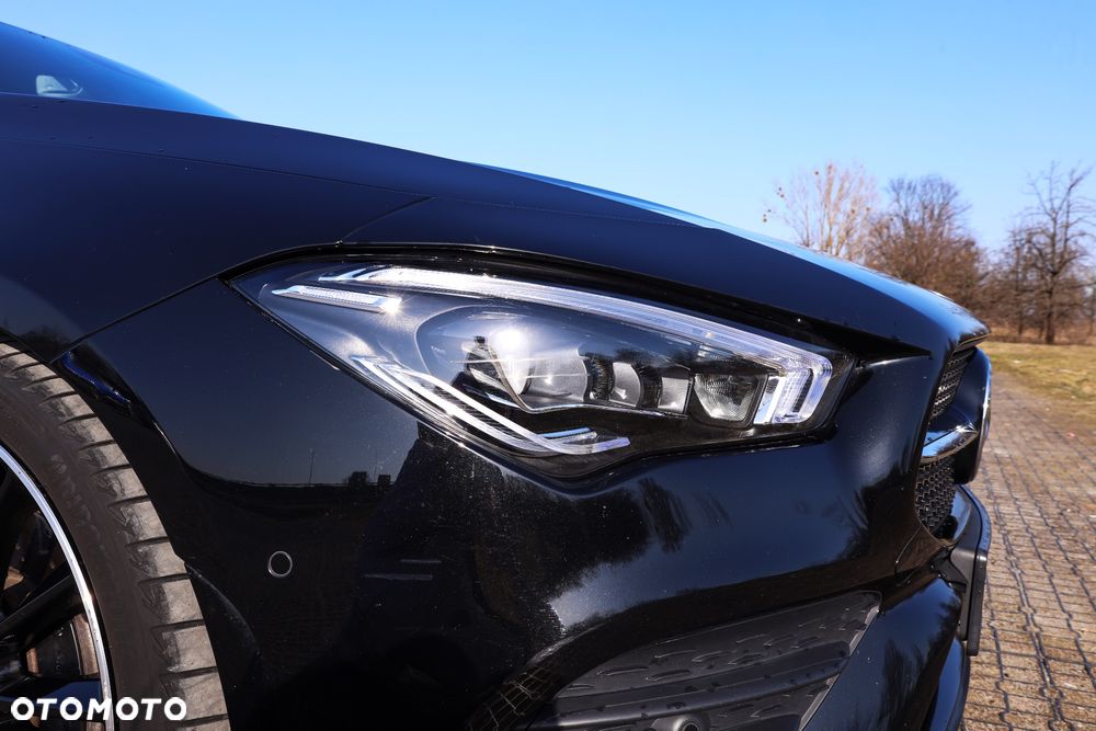 Mercedes-Benz CLA 220 7G-DCT - 5