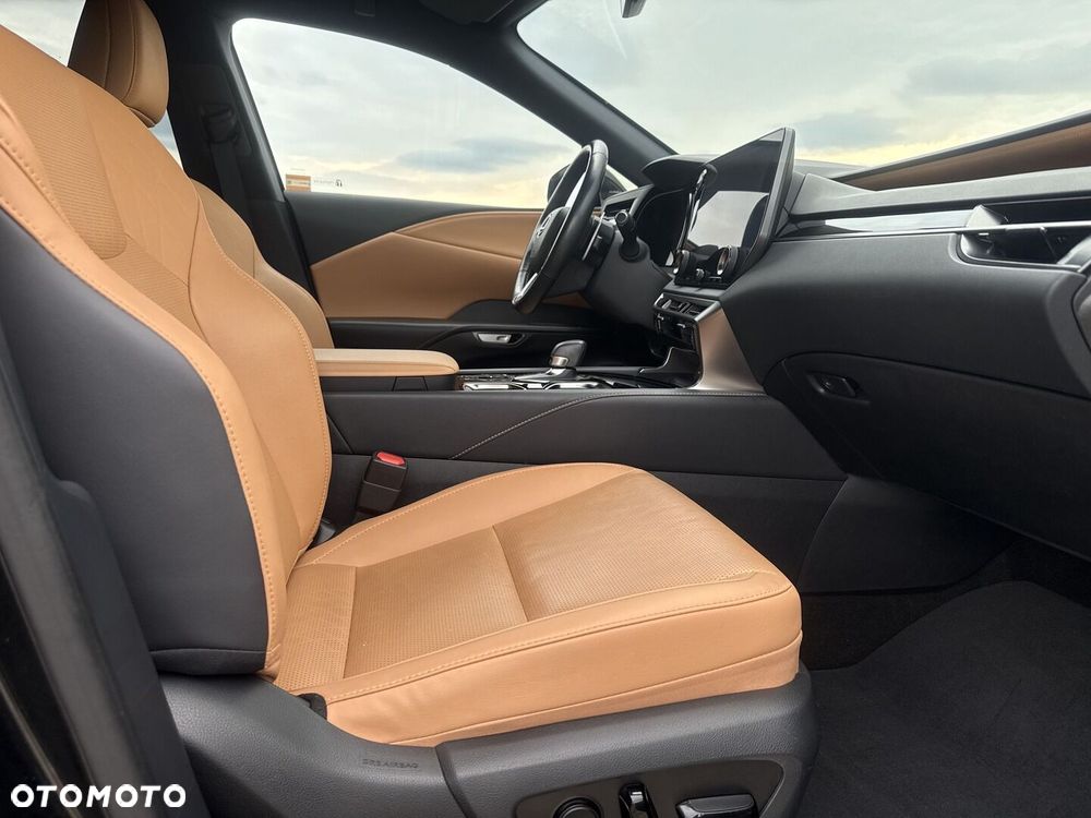 Lexus RX 450h+ Prestige - 14