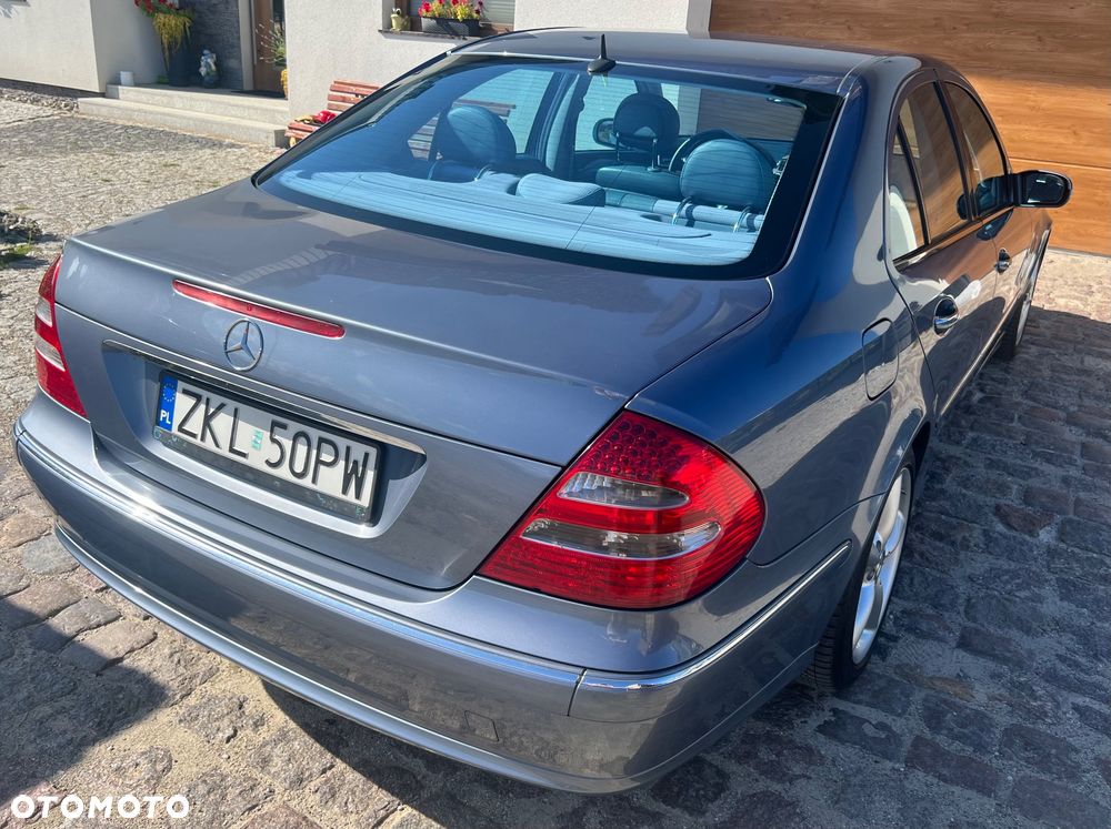 Mercedes-Benz Klasa E 270 CDI Avantgarde - 3