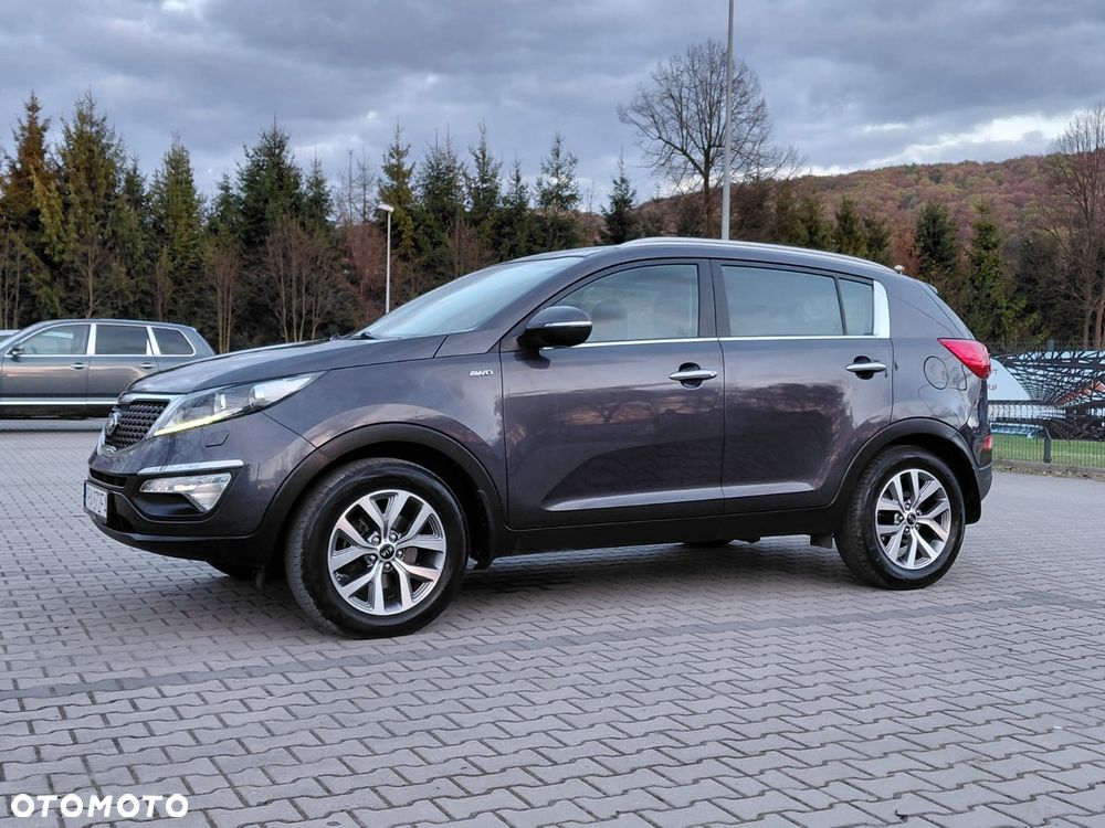 Kia Sportage 2,0 CRDI AWD Dream-Team Edition - 3