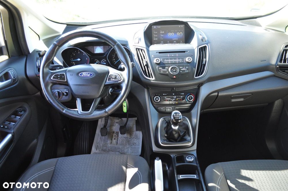 Ford Grand C-MAX - 10