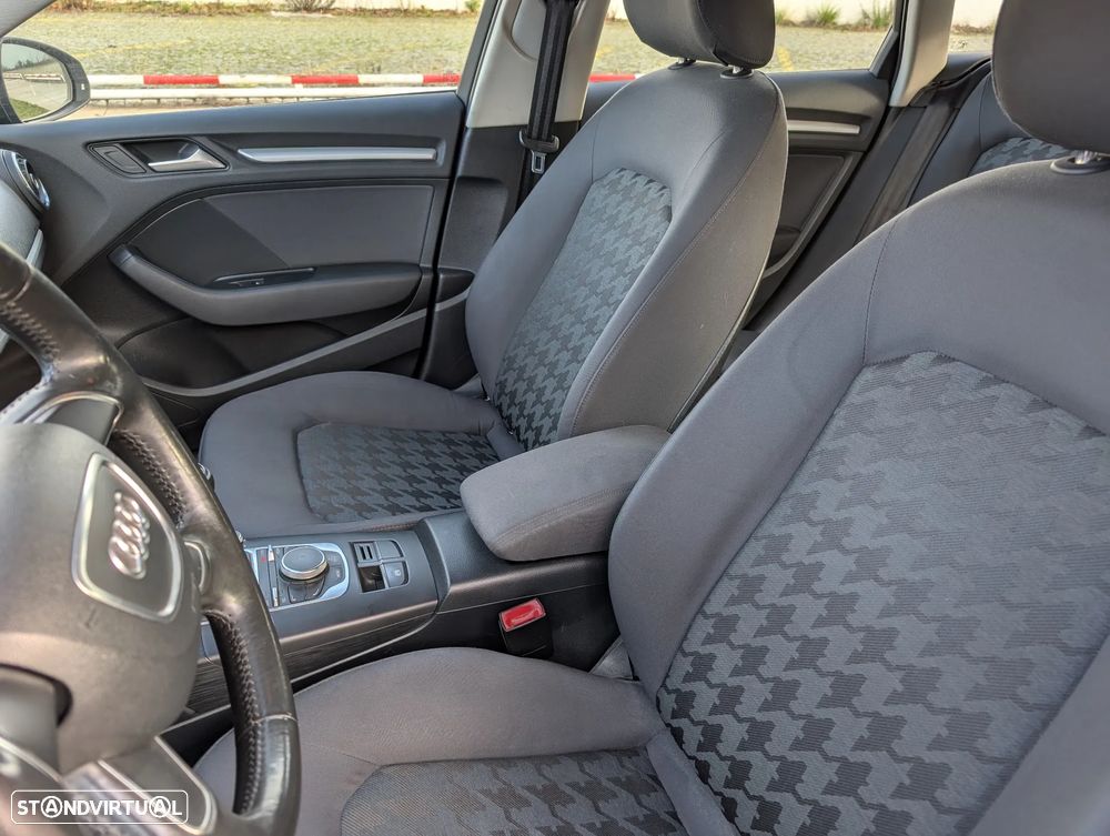 Audi A3 Sportback 1.6 TDI Attraction - 18