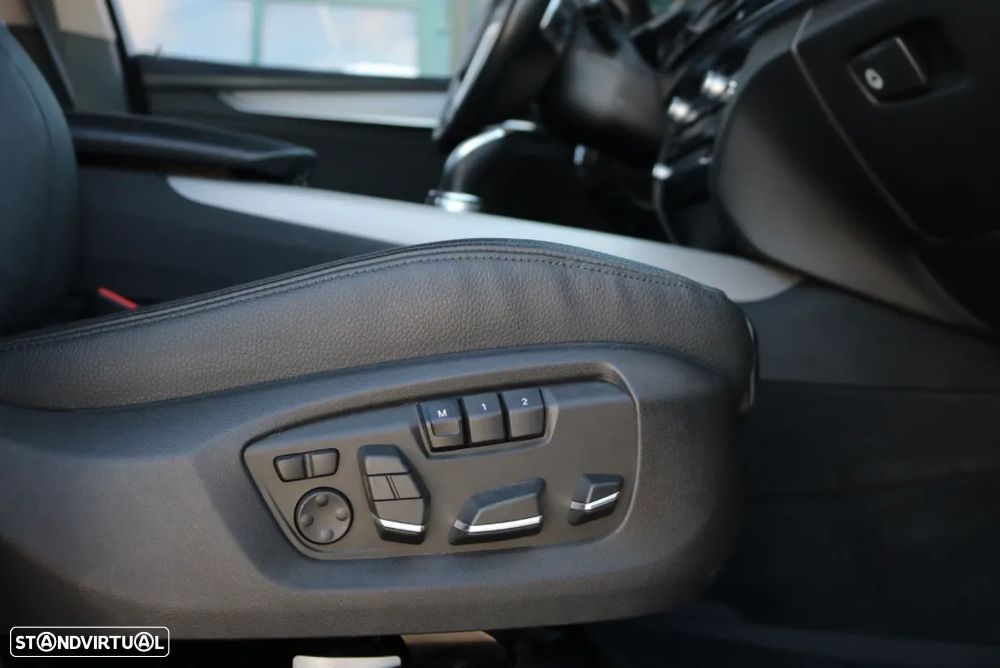 BMW X5 30 d xDrive Pack M - 11